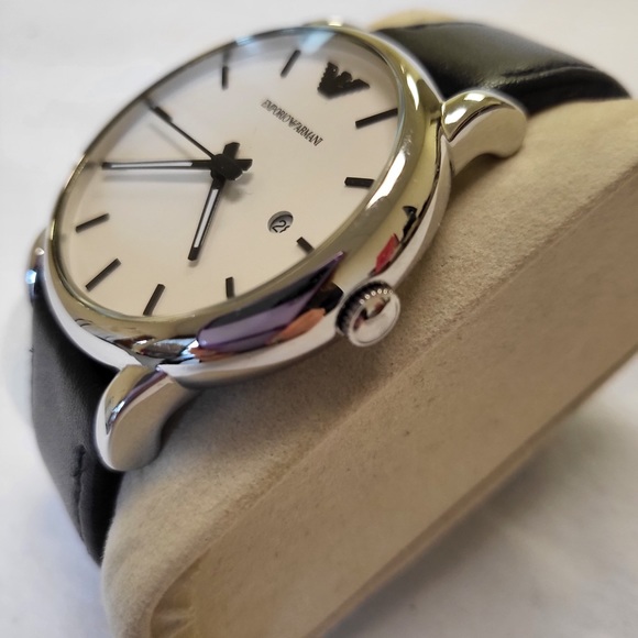 Men’s Emporio Armani Watch With Leather Strap - Picture 2 of 4